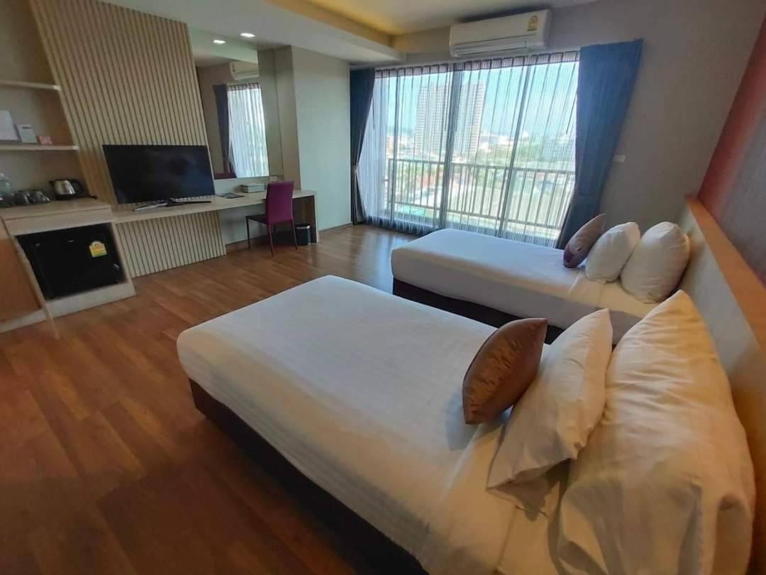 Tonaoi Grand Hotel Hat Yai Exterior foto