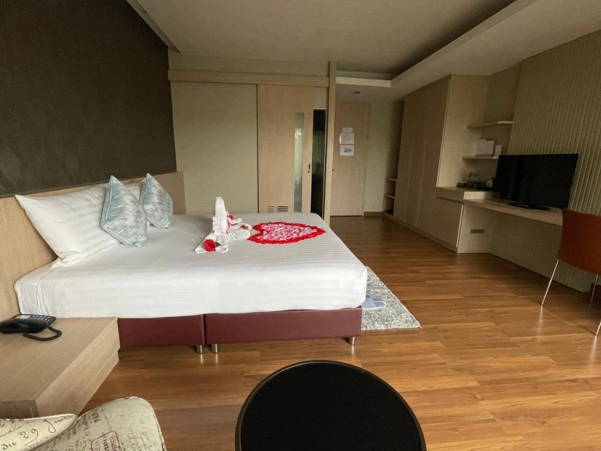 Tonaoi Grand Hotel Hat Yai Exterior foto